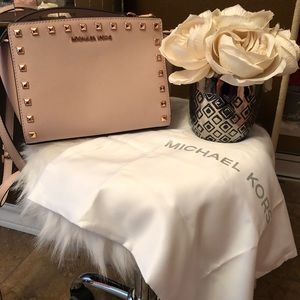 MK medium Selma handbag